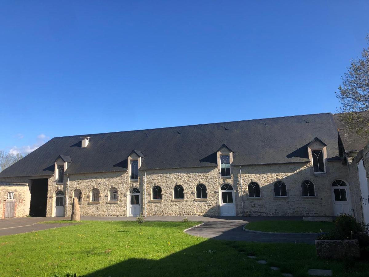 Chambre D'Hotes Le Domaine De La Vallee 圣马丁德万 外观 照片