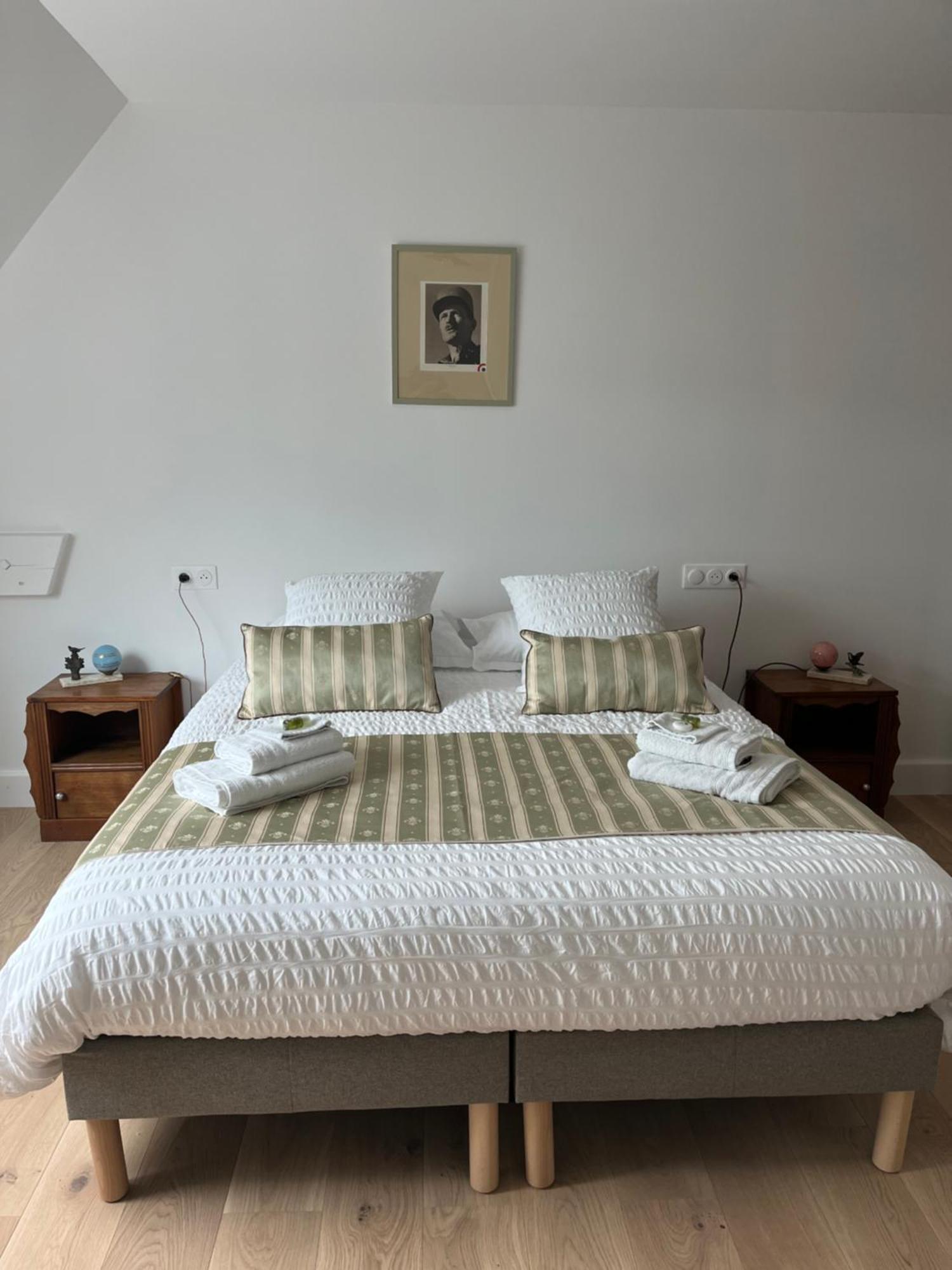 Chambre D'Hotes Le Domaine De La Vallee 圣马丁德万 外观 照片